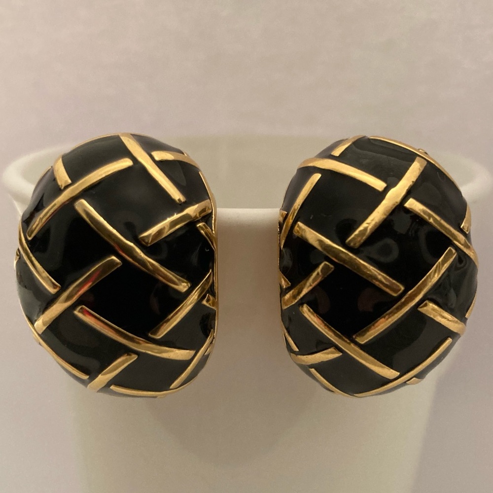 Vintage St. John Clip on Earrings black & gold